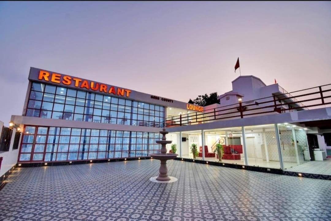 Gods County. Resort & Banquets Tarapith Exterior foto