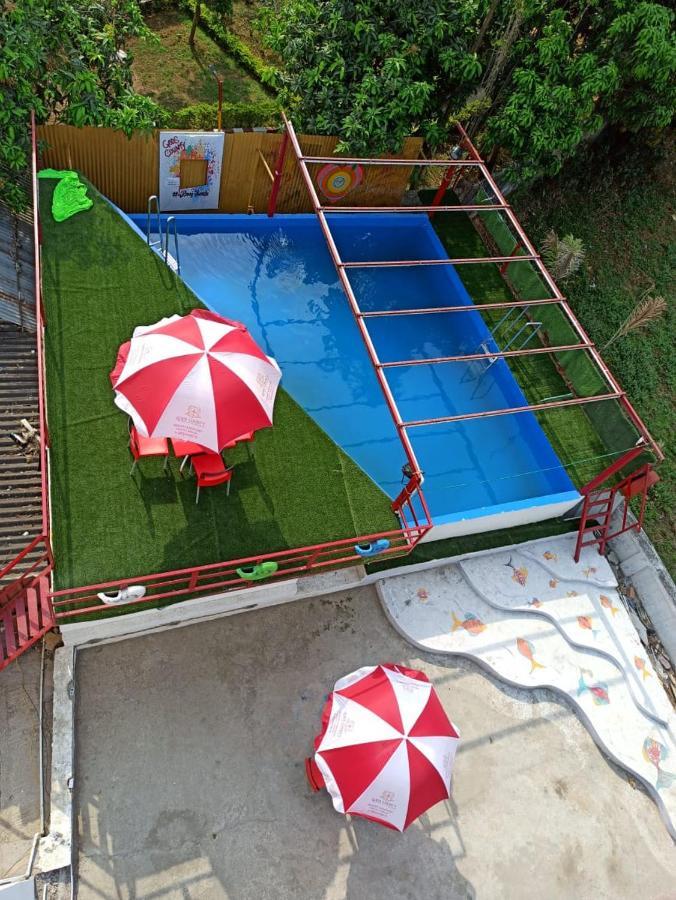 Gods County. Resort & Banquets Tarapith Exterior foto