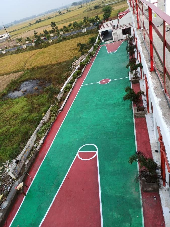 Gods County. Resort & Banquets Tarapith Exterior foto