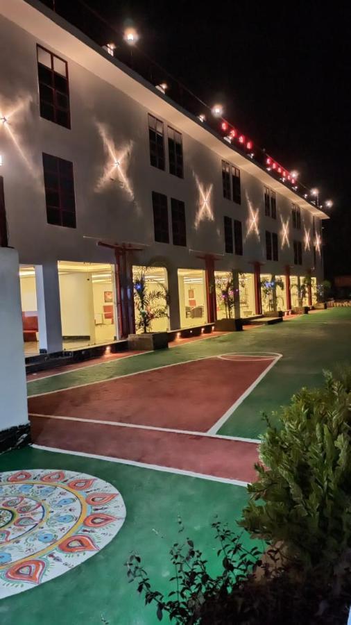 Gods County. Resort & Banquets Tarapith Exterior foto
